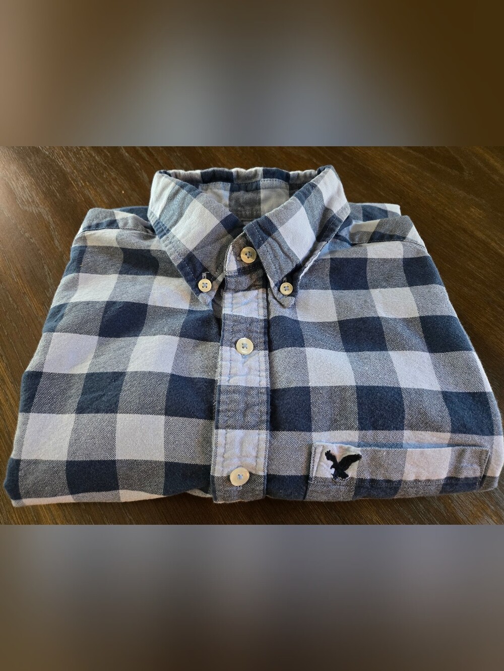 🦅AMERICAN EAGLE OUTFITTERS White And Navy Checkered Button-up Shirt For Men